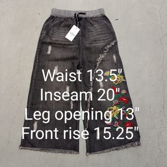 NWT YesNo Distressed Denim Wide Leg Coulotte Pants Floral Embroidery Size Small - Picture 7 of 10